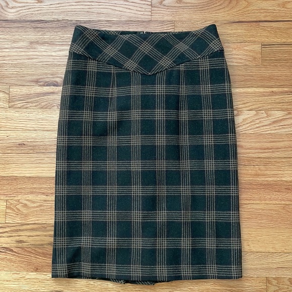 Banana Republic Wool Plaid Pencil Skirt - Picture 2 of 7